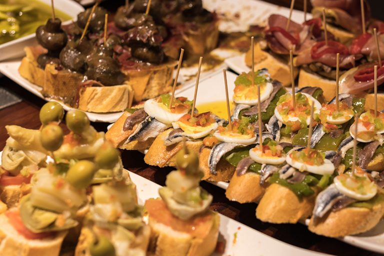 Pintxos – baskische Leckerbissen